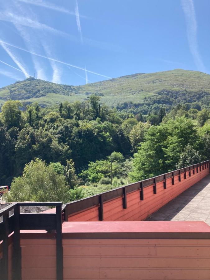 La Villa Sur Le Toit Lourdes Luaran gambar